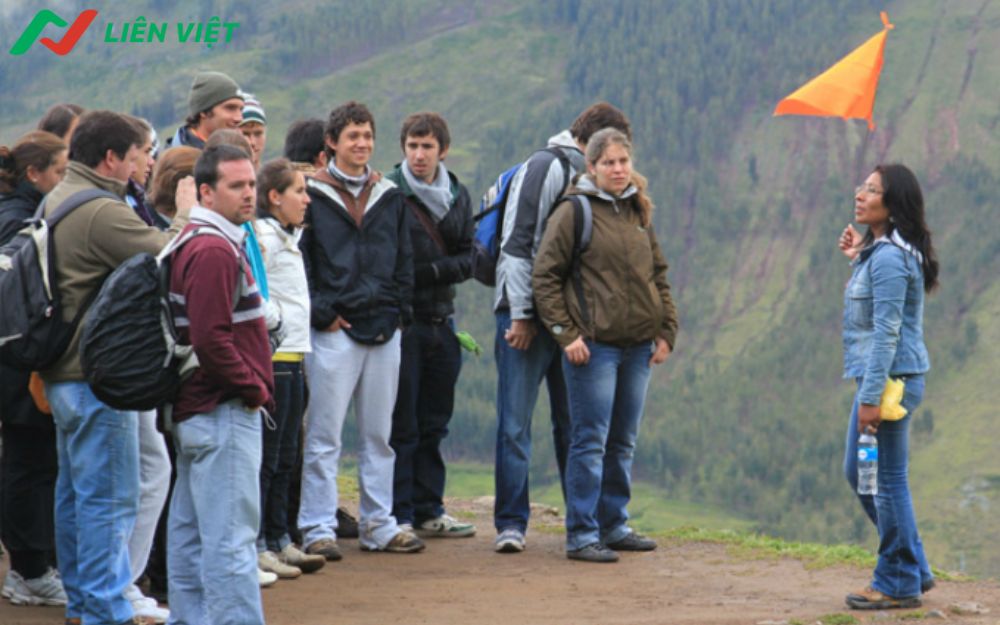 Chứng chỉ điều hành tour và hướng dẫn viên đều cần có để sử dụng trong lĩnh vực du lịch